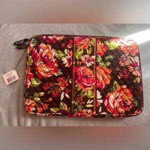 NWT Vera Bradley 17” Laptop Sleeve